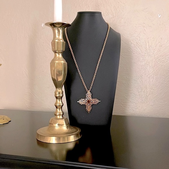 SARAH COVENTRY Vintage 1970s Gold Tone Omega Cross Pendant. - Picture 6 of 13